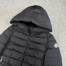 Load image into Gallery viewer, Women’s Moncler Artemis Black Size 1
