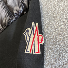 Load image into Gallery viewer, Moncler Grenoble Tricot Black Size Small

