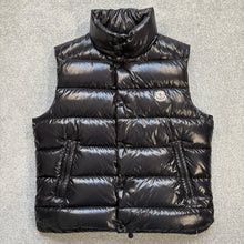 Load image into Gallery viewer, Moncler Tib Gilet Black Size 3
