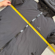 Load image into Gallery viewer, Moncler Timor Black Size 4
