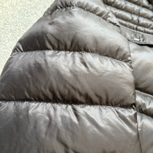 Load image into Gallery viewer, Moncler Forbin Black Size 4

