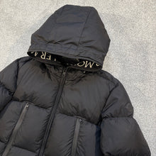 Load image into Gallery viewer, Moncler Montcla Black Size 4
