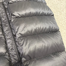 Load image into Gallery viewer, Moncler Avrieux Black Size 2
