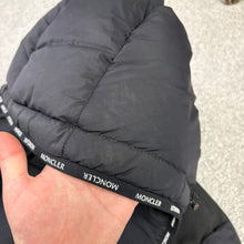 Load image into Gallery viewer, Moncler Wargnier Black Size 3
