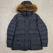 Load image into Gallery viewer, Moncler Augert Navy Size 4
