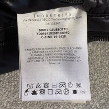 Load image into Gallery viewer, Moncler Bruel Black Size 3
