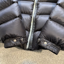 Load image into Gallery viewer, Moncler Arves Black Size 4
