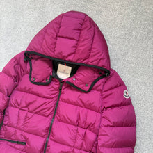 Load image into Gallery viewer, Women’s Moncler Betula Purple Size 4
