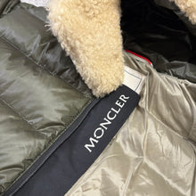 Load image into Gallery viewer, Moncler Grenoble Barrhorn Khaki Size 1
