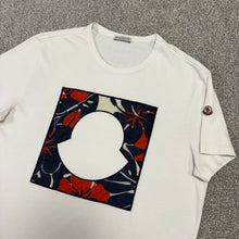 Load image into Gallery viewer, Moncler T-Shirt White Size Large
