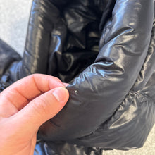 Load image into Gallery viewer, Moncler Ecrins Black Size 2
