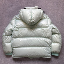 Load image into Gallery viewer, Moncler Genius x Fragment Anthemy Mint Size 2
