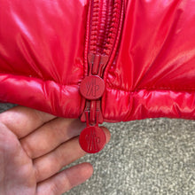 Load image into Gallery viewer, Moncler Ecrins Red Size 3
