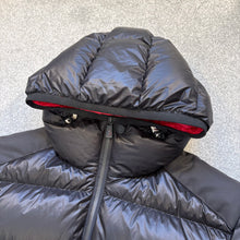 Load image into Gallery viewer, Moncler Grenoble Hintertux Black Size 6
