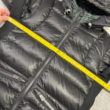 Load image into Gallery viewer, Moncler Grenoble Mouthe Black Size 3
