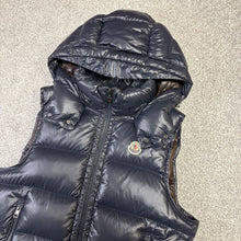 Load image into Gallery viewer, Moncler Bormes Gilet Navy Size 3
