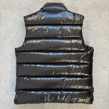 Load image into Gallery viewer, Moncler Tibb Gilet Black Size 4 BNWT
