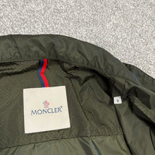 Load image into Gallery viewer, Moncler See Overshirt Khaki Size 3

