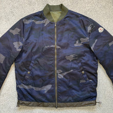 Load image into Gallery viewer, Moncler Graf Reversible Khaki &amp; Navy Camo Size 3
