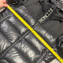 Load image into Gallery viewer, Moncler Bruel Black Size 3
