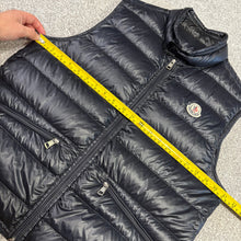 Load image into Gallery viewer, Moncler Gui Gilet Navy Size 2
