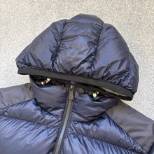 Load image into Gallery viewer, Moncler Grenoble Hintertux Navy Size 4
