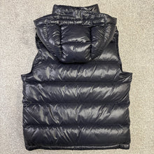 Load image into Gallery viewer, Moncler Bormes Gilet Navy Size 3
