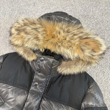 Load image into Gallery viewer, Moncler Frey Grey Size 2
