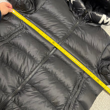 Load image into Gallery viewer, Moncler Salzman Black Size 6
