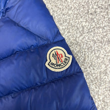 Load image into Gallery viewer, Moncler Daniel Blue Size 3
