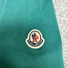 Load image into Gallery viewer, Moncler T-Shirt Green Size Medium
