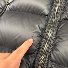 Load image into Gallery viewer, Moncler Pascal Black Size 6
