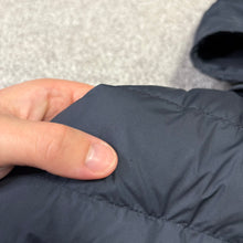 Load image into Gallery viewer, Moncler Vallot Navy Size 7
