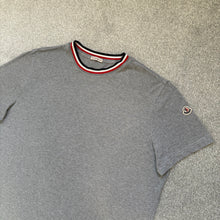Load image into Gallery viewer, Moncler T-Shirt Grey Size XXL
