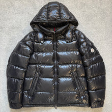 Load image into Gallery viewer, Moncler Maya Black Size 3
