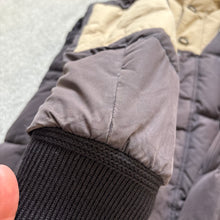 Load image into Gallery viewer, Moncler Beaumont Beige &amp; Navy Size 5
