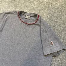 Load image into Gallery viewer, Moncler T-Shirt Grey Age 14
