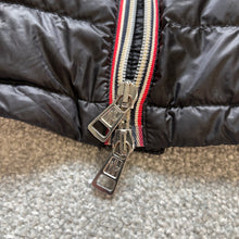 Load image into Gallery viewer, Moncler Daniel Black Size 1
