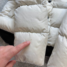 Load image into Gallery viewer, Women’s Moncler Lenar White Size 1
