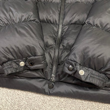 Load image into Gallery viewer, Moncler Salzman Black Size 6
