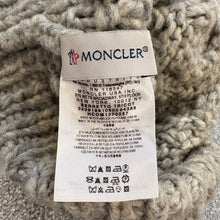 Load image into Gallery viewer, Women’s Moncler Beanie &amp; Scarf Grey SzUNI
