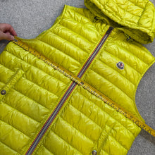 Load image into Gallery viewer, Moncler Gien Gilet Yellow Size 3
