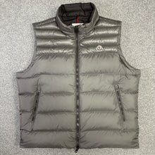 Load image into Gallery viewer, Moncler Dupres Gilet Grey Size 7
