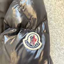 Load image into Gallery viewer, Moncler Bruel Black Size 2
