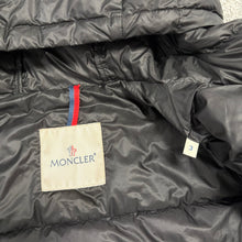 Load image into Gallery viewer, Moncler Rook Black Size 3
