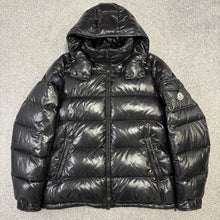 Load image into Gallery viewer, Moncler Maya Black Size 6
