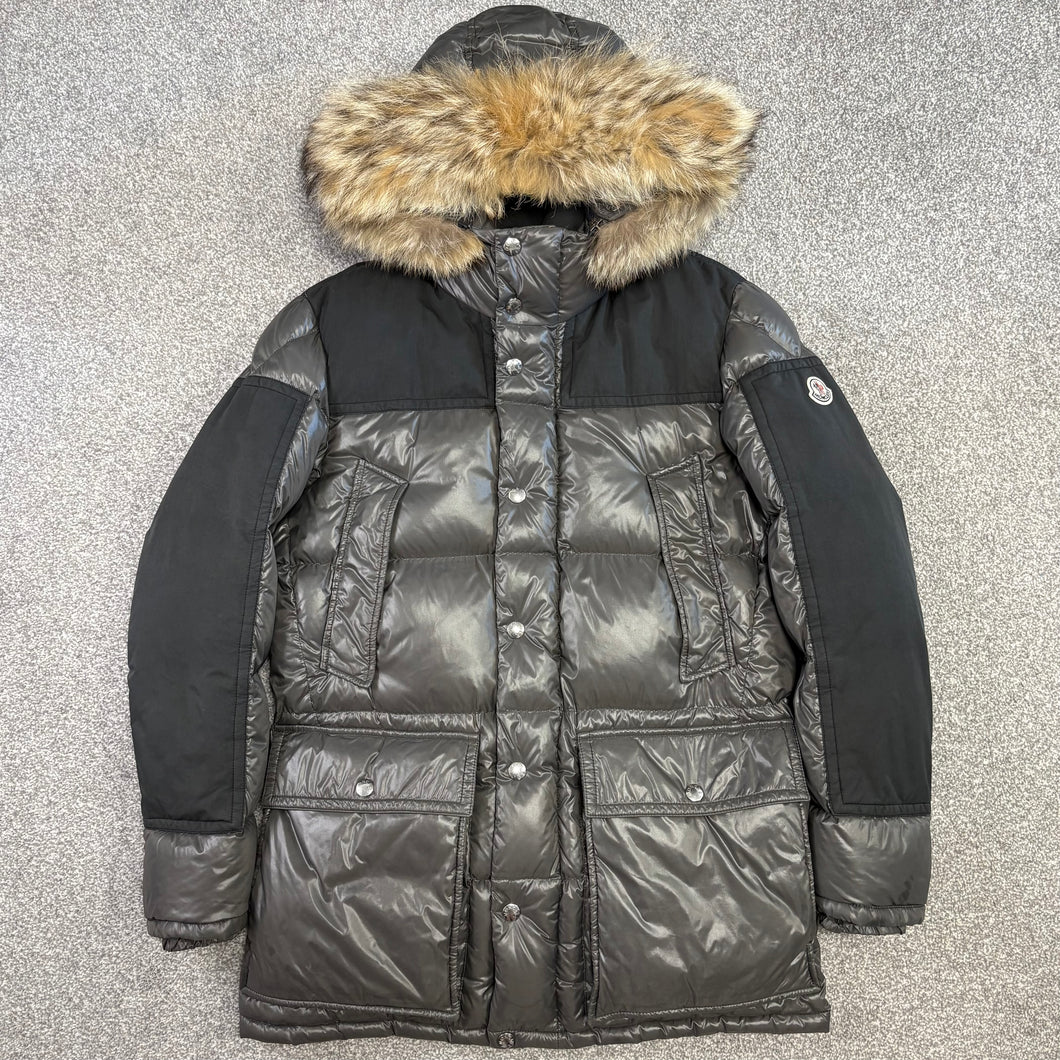 Moncler Frey Grey Size 2
