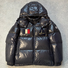 Load image into Gallery viewer, Moncler Gary Navy Size 5
