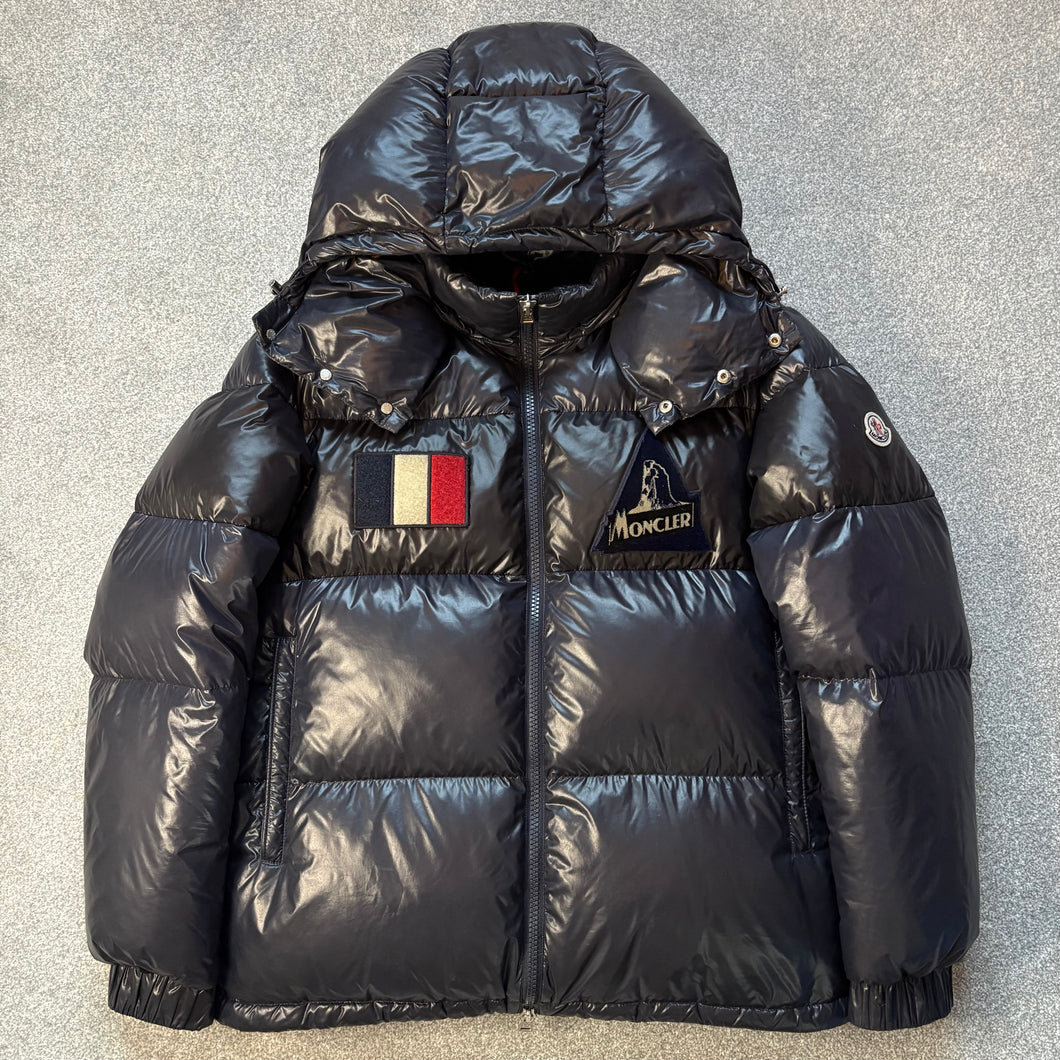 Moncler Gary Navy Size 5