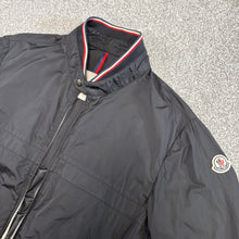 Load image into Gallery viewer, Moncler Albert Black Windbreaker Size 3
